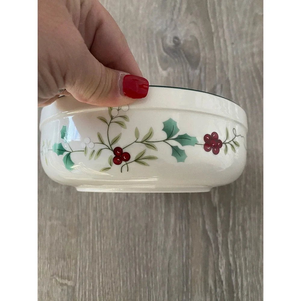 Pfaltzgraff Winterberry Merry Everything‎ Candy Bowl Christmas Holiday w/box